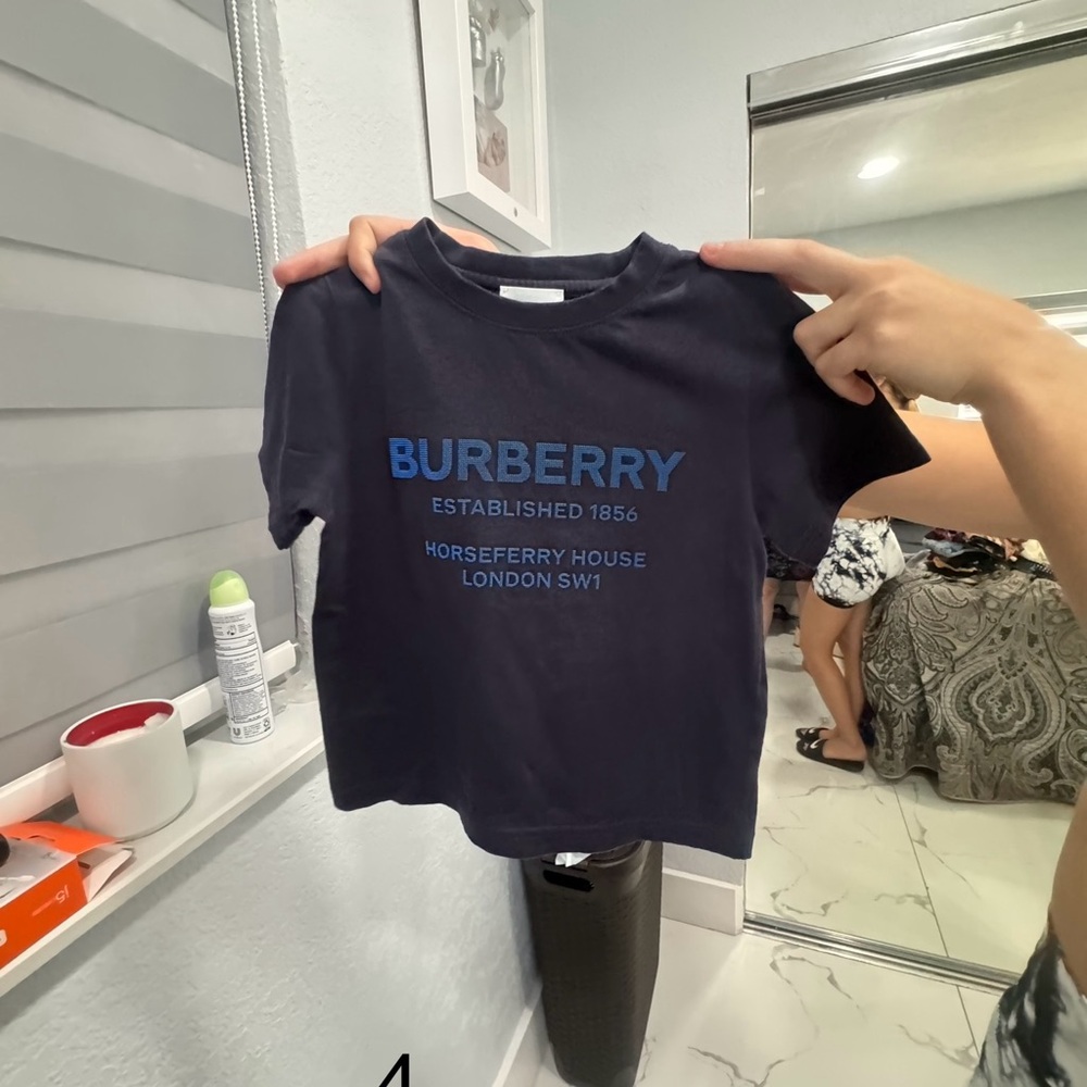 Burberry tshirt kids size 4